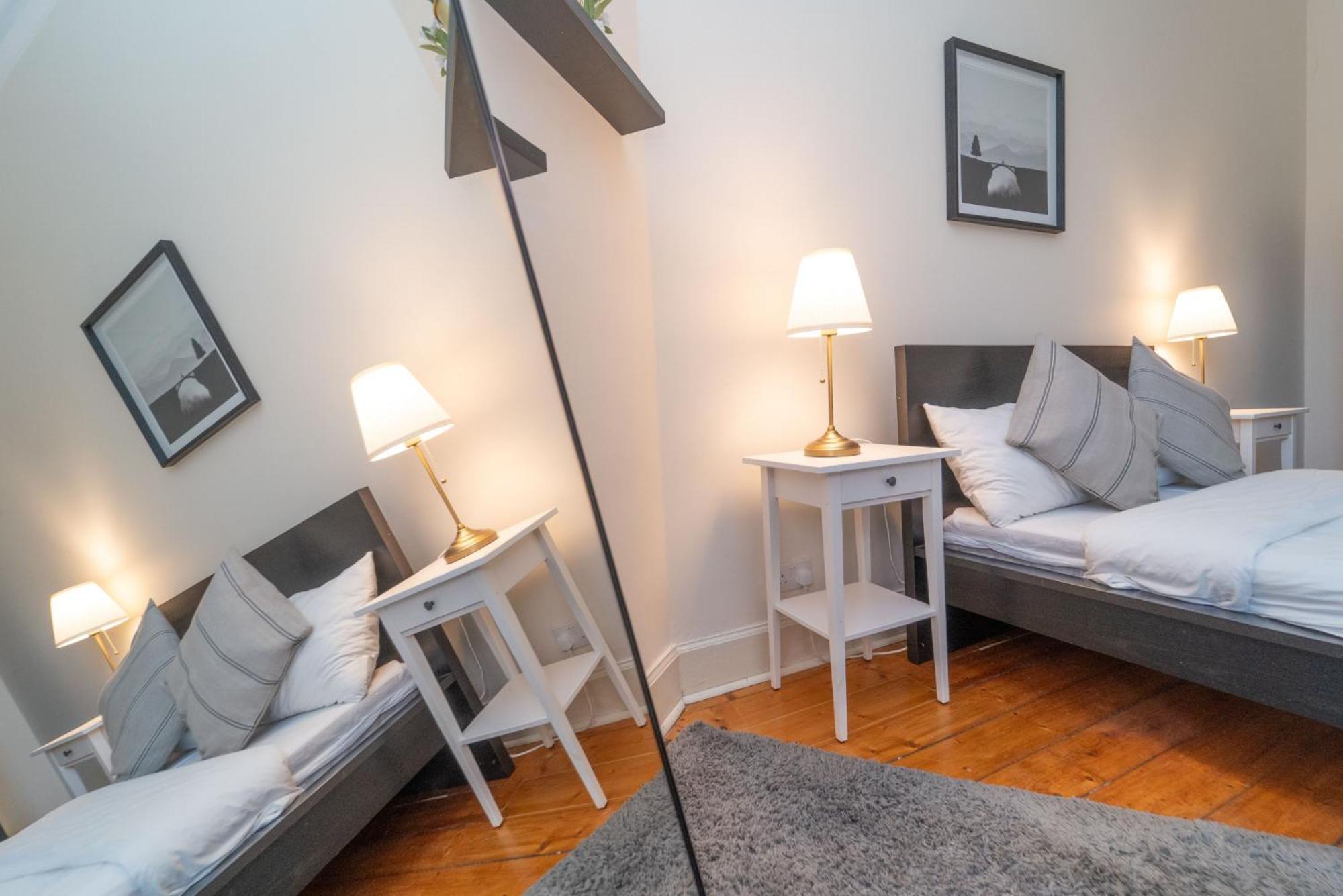 Large City Corner Apartment Edinburgh Luaran gambar
