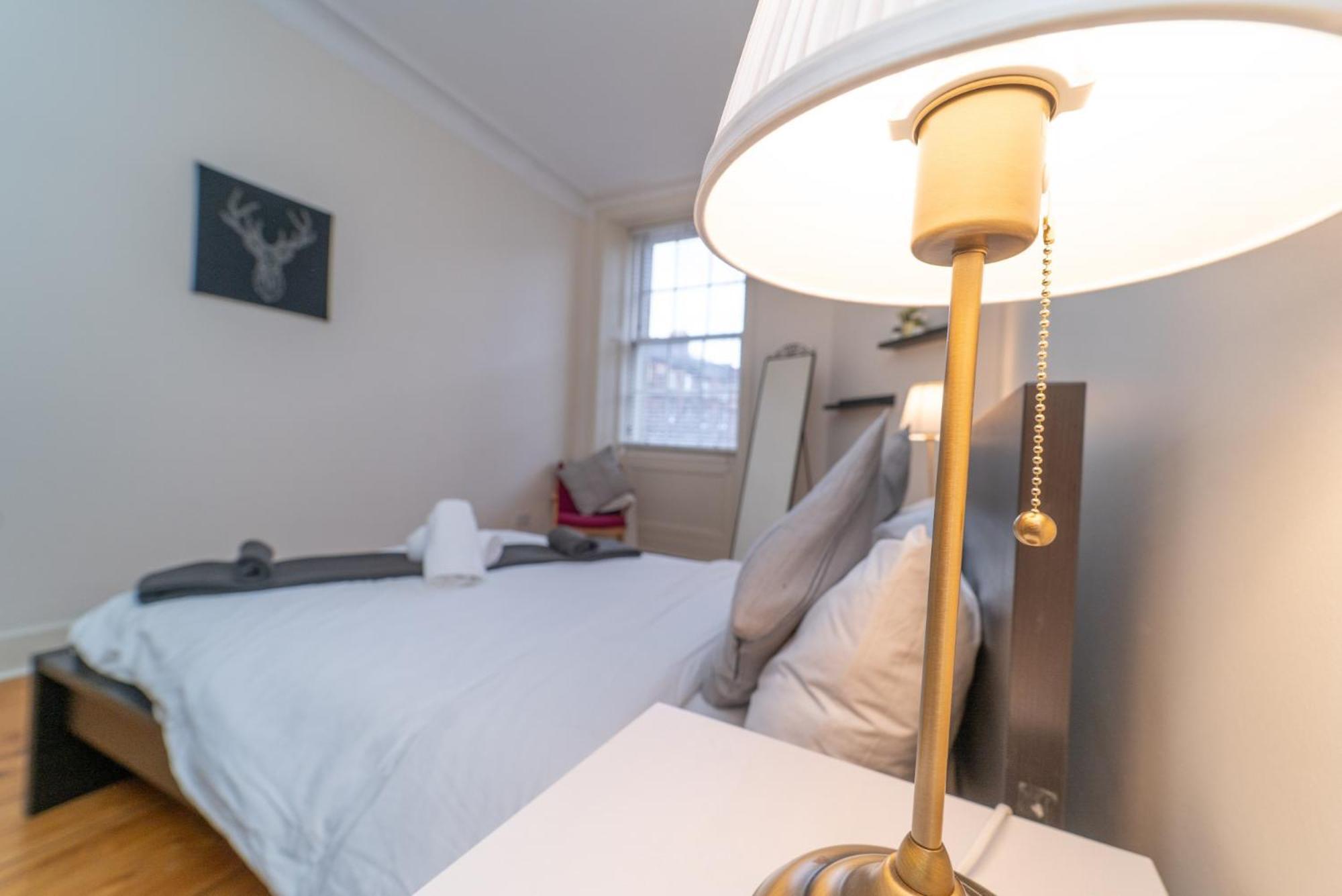 Large City Corner Apartment Edinburgh Luaran gambar